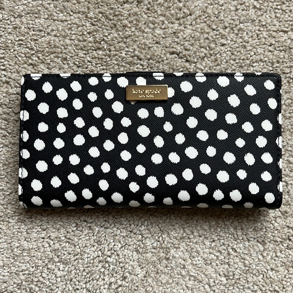 ♠️ Kate Spade Laurel Way Stacy Bifold Wallet ♠️